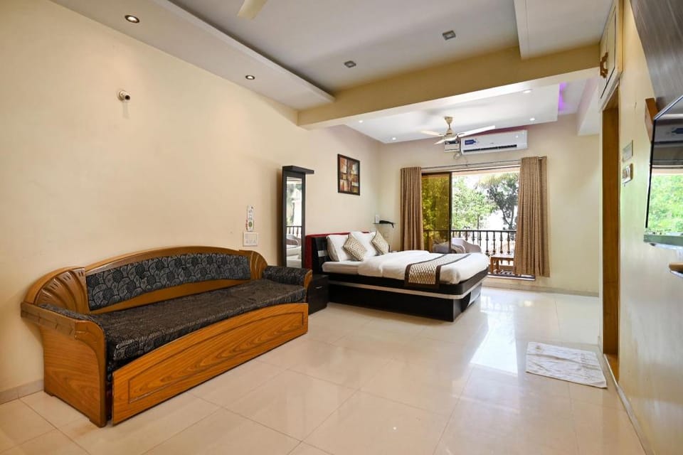 Wairkar's Sea Pearl Resort Hotel in India