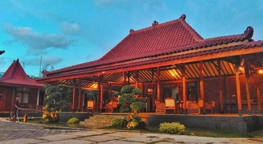 The Royal Joglo Bed and Breakfast in Special Region of Yogyakarta