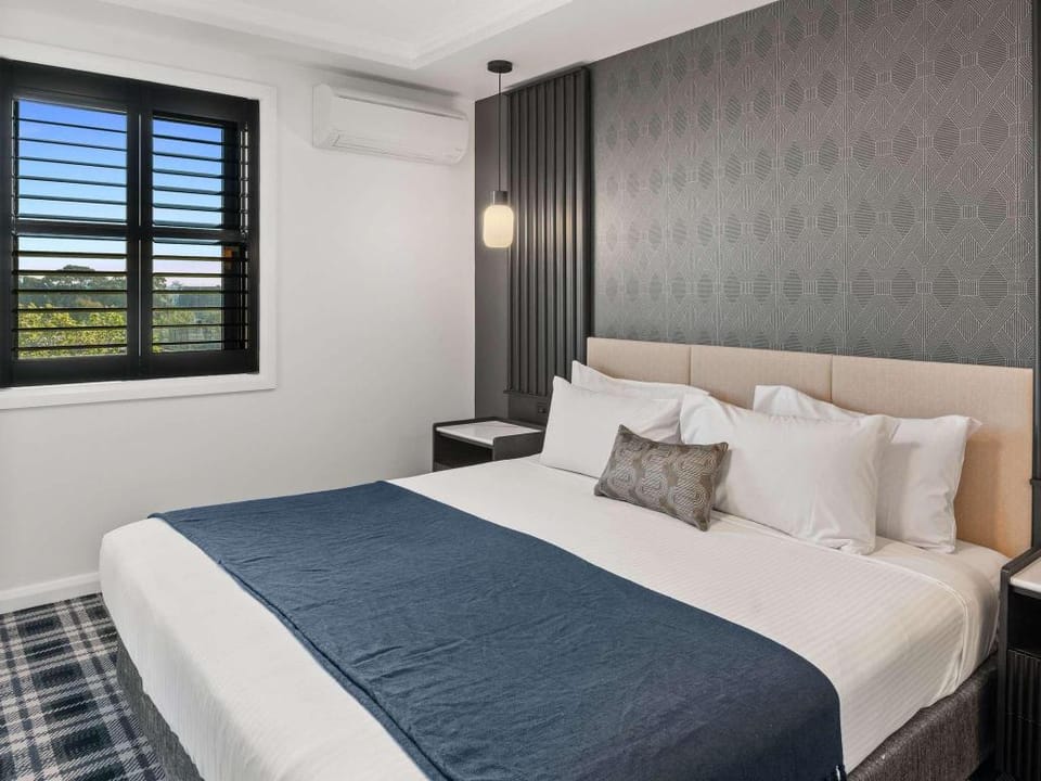 The Sebel Darling Harbour the Pinnacle Hotel in Sydney