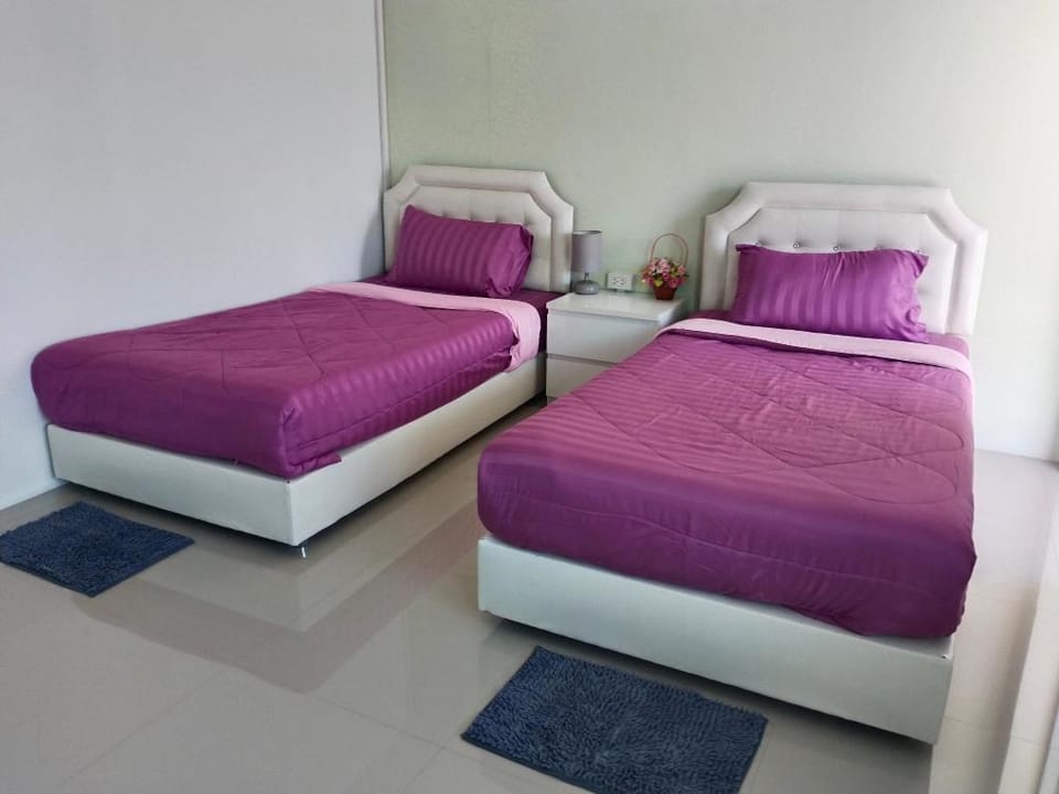 House Love  Tel. 093-1366105/ 097-9988822 Vacation rental in Thailand