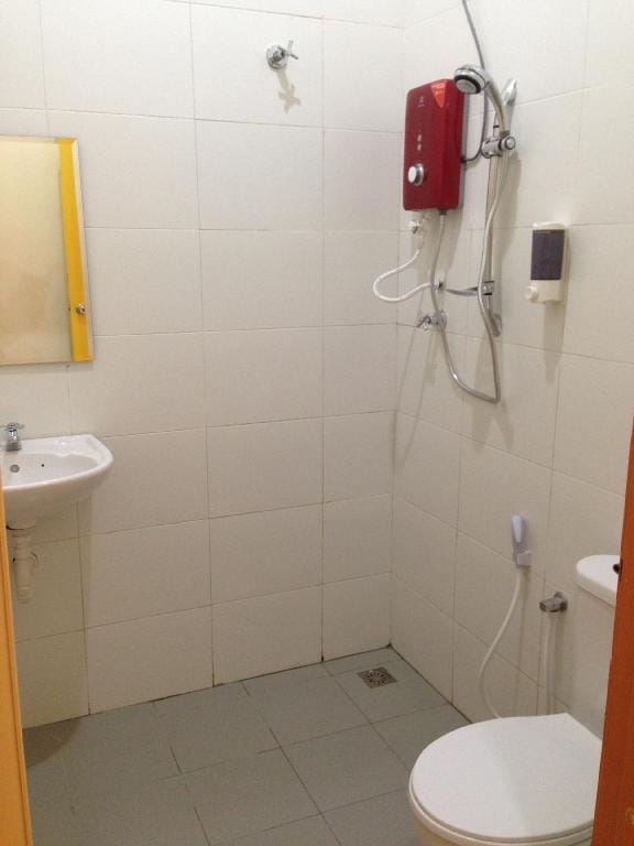 First Guest House Alor Akar Hotel in Pahang, Malaysia