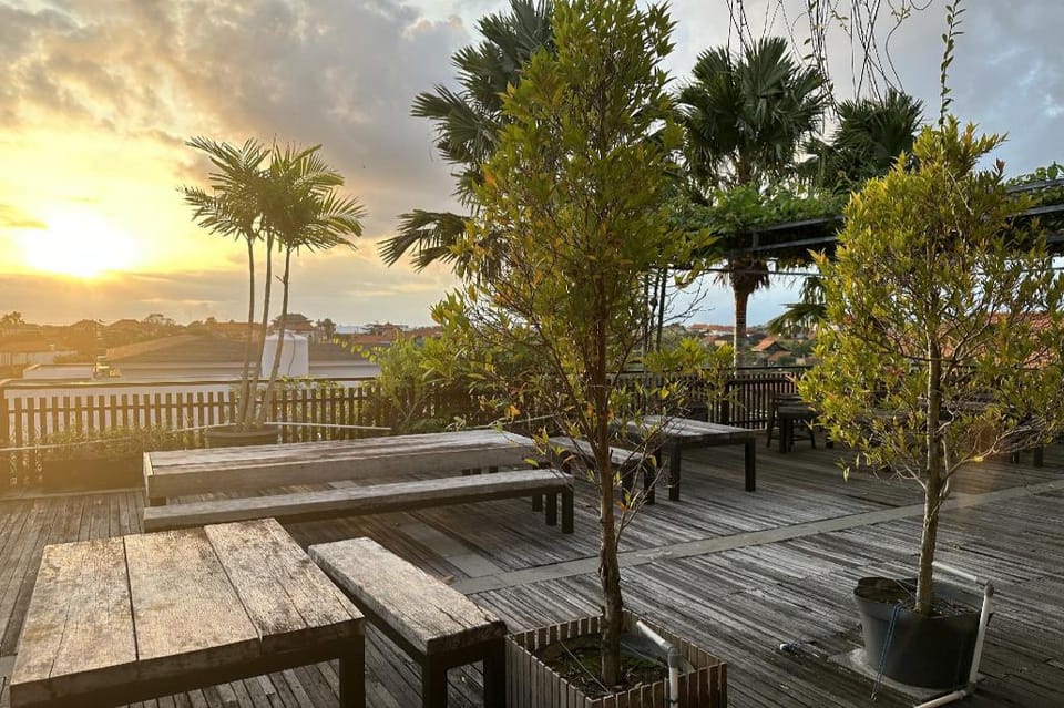 The Paving Villa Hotel in North Kuta