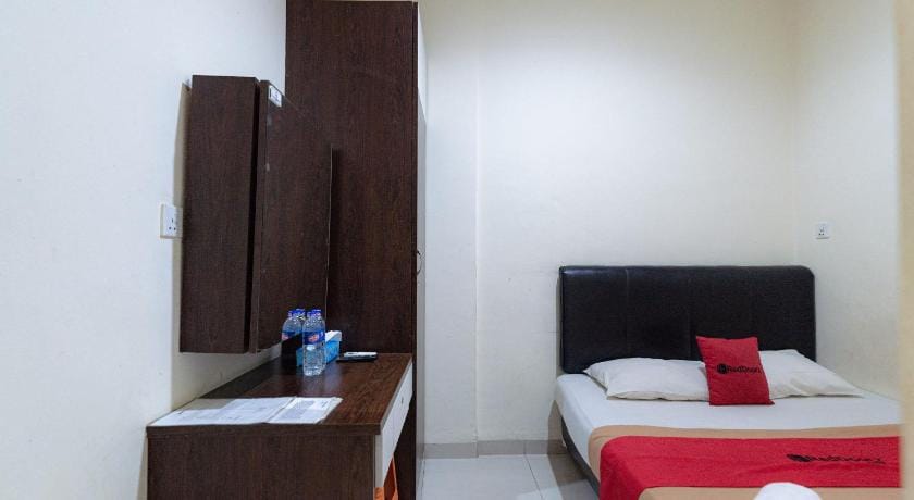 RedDoorz @ Nagoya Indah Batam Hotel in Riau Islands, Indonesia
