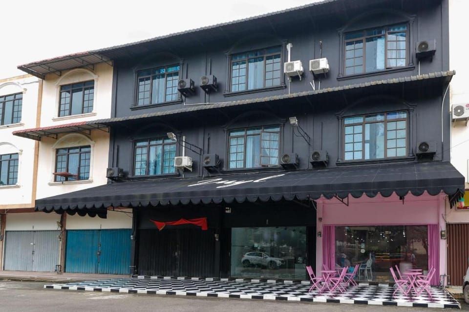 RedDoorz Plus near Batam City Square Hotel in Riau Islands, Indonesia