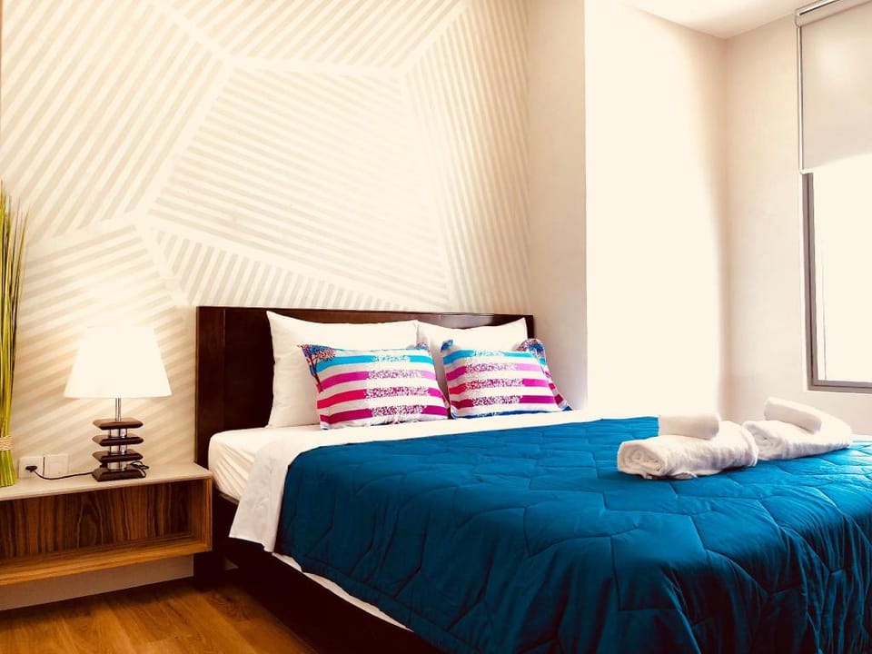 TeeUP Home 2BR Rivergate-Swimming pool Apartment in Ho Chi Minh City