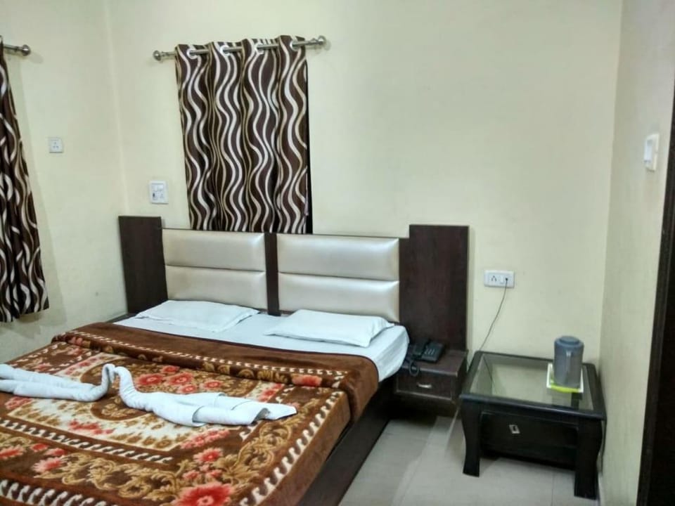 Madhuban Guest House Hotel in Uttarakhand