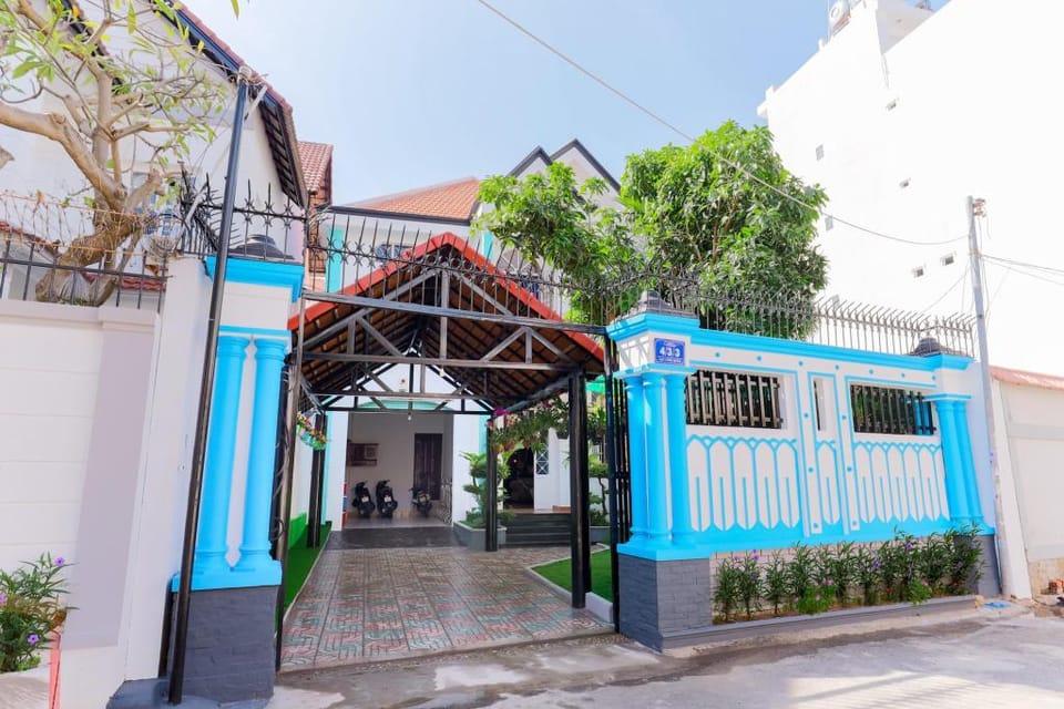 Victory Villa ★★★ Pool ★ Garden ★ Karaoke Villa in Vung Tau
