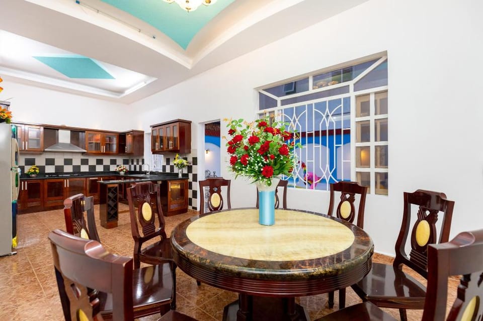 Victory Villa ★★★ Pool ★ Garden ★ Karaoke Villa in Vung Tau