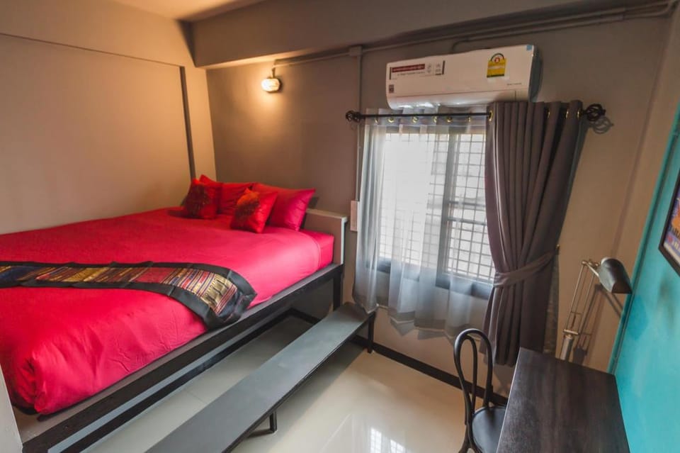 Stay in Private Art Gallery , Chez Pom @ 9 Vacation rental in Chiang Mai