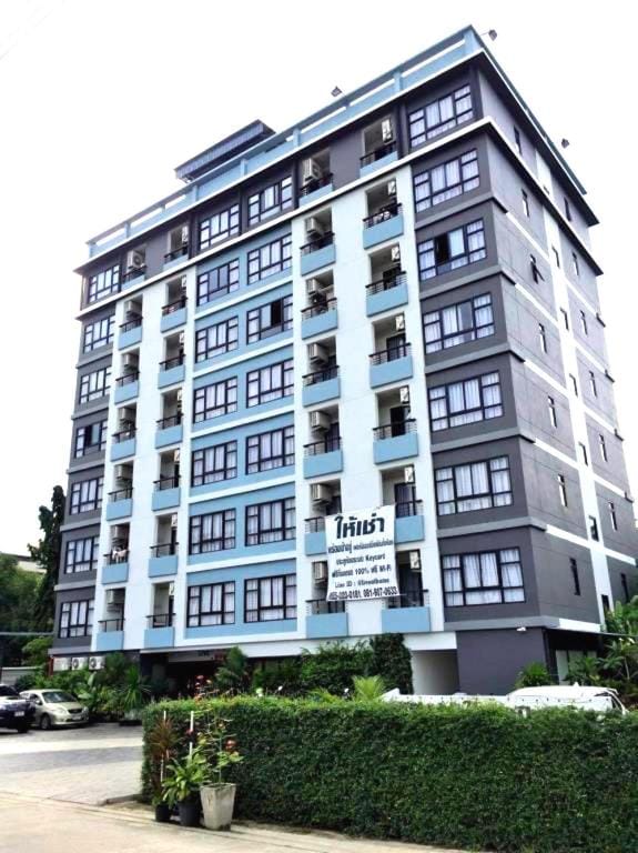 Bang Na Apartments Apartment in Bangkok
