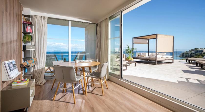 Innside Calvià Beach Hotel in Serra de Tramuntana