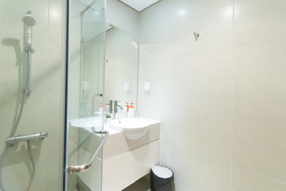 LaHanoi Park Hill Apartment with Balcony Apartment in Laos