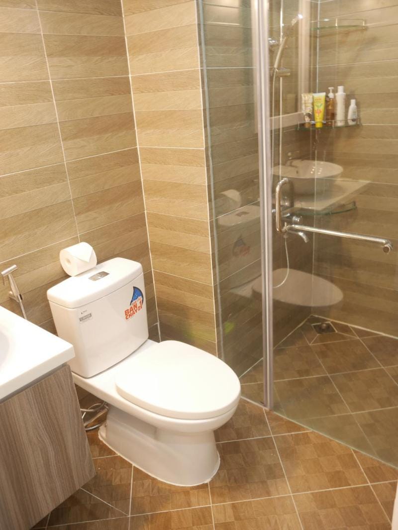 Lee's EverRich Resort 2Beds, With Balcony Pool Gym Apartment in Ho Chi Minh City