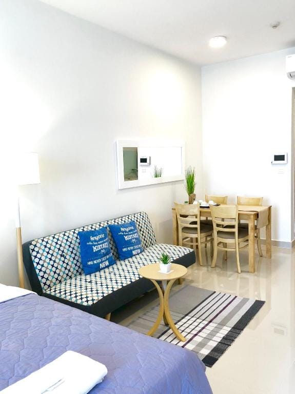 Herla Central Saigon River Gate Ben Thanh Market Apartment in Ho Chi Minh City