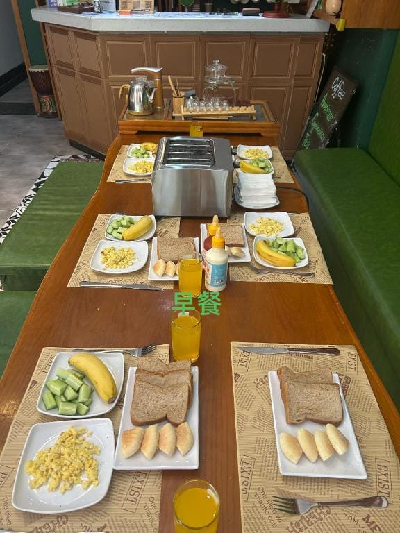 Edinburgh Hostel Bed and Breakfast in Hubei