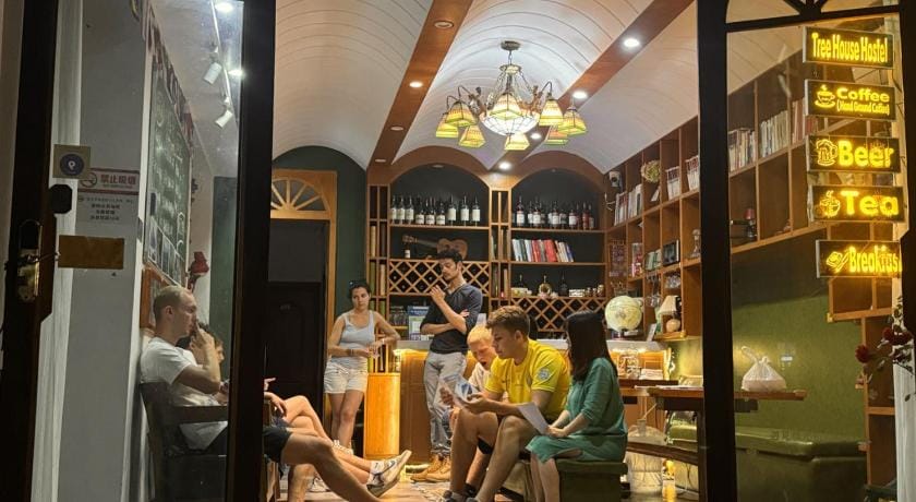 Edinburgh Hostel Bed and Breakfast in Hubei