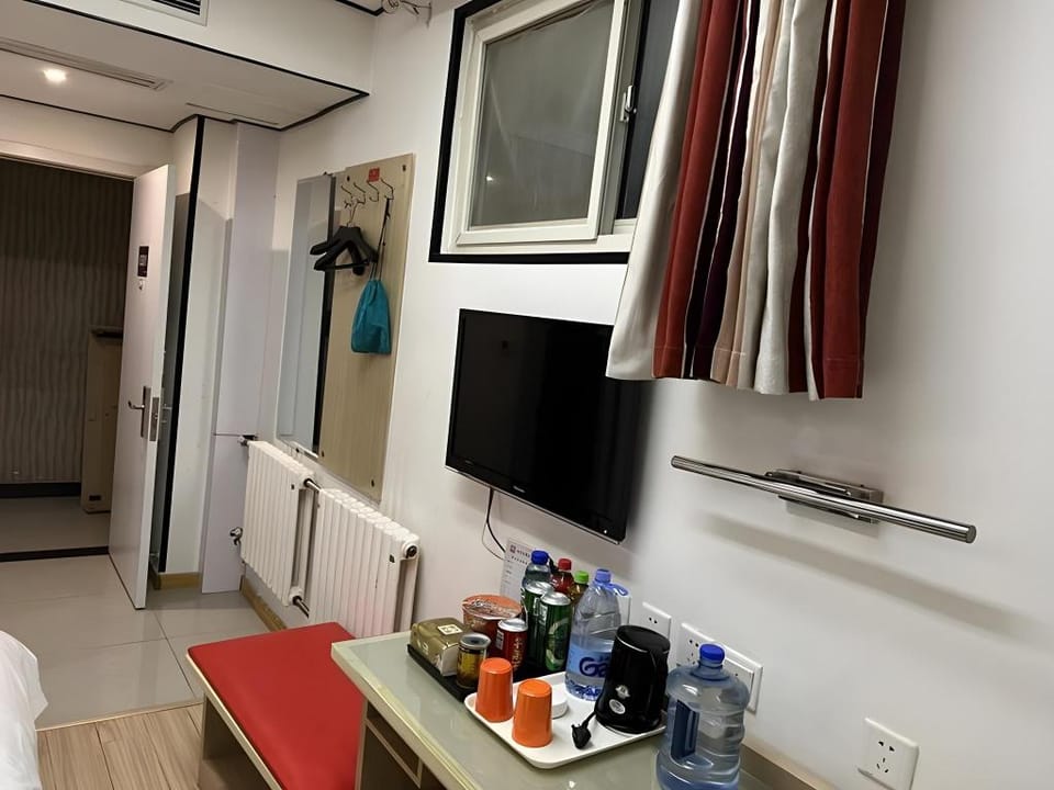 Thank Hotel Shandong Tengzhou Railway Station Wentian Square Hotel in Shandong
