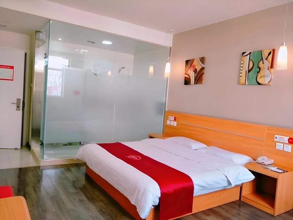 Thank Inn Plus Hotel lvliang Lin County Taihe North Road Hotel in China