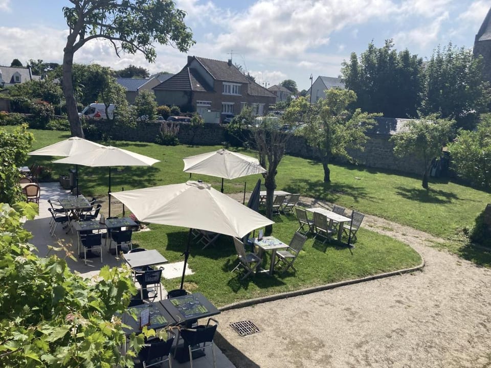 Logis Auberge de Carolles Hotel in Jullouville