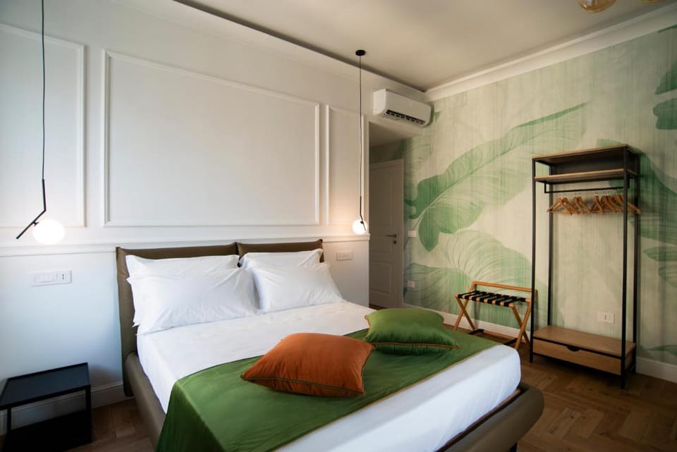 The Five Rooms Napoli Bed and Breakfast in Naples