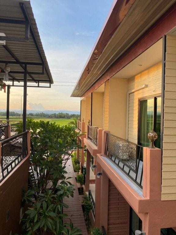 rapeepong resort nanthai Hotel in Laos