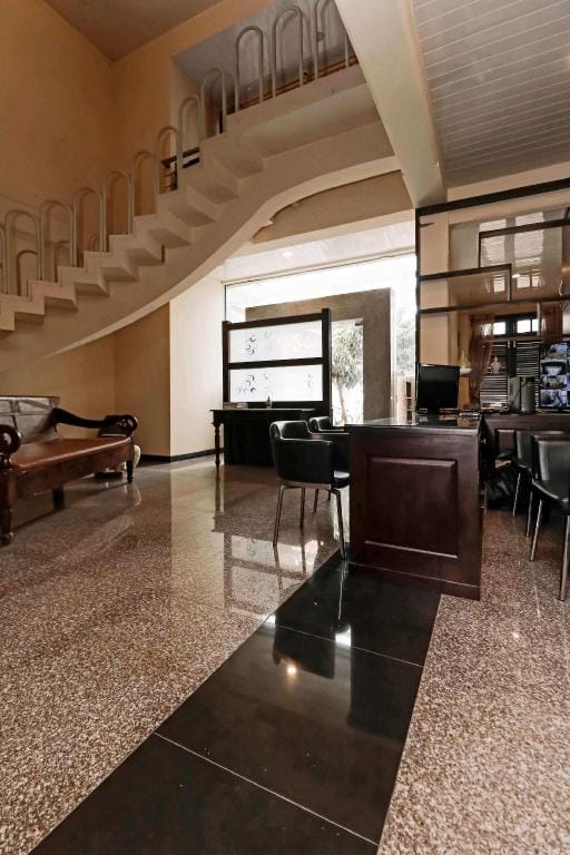 RedDoorz Plus near Halim Perdanakusuma 2 Bed and Breakfast in Jakarta