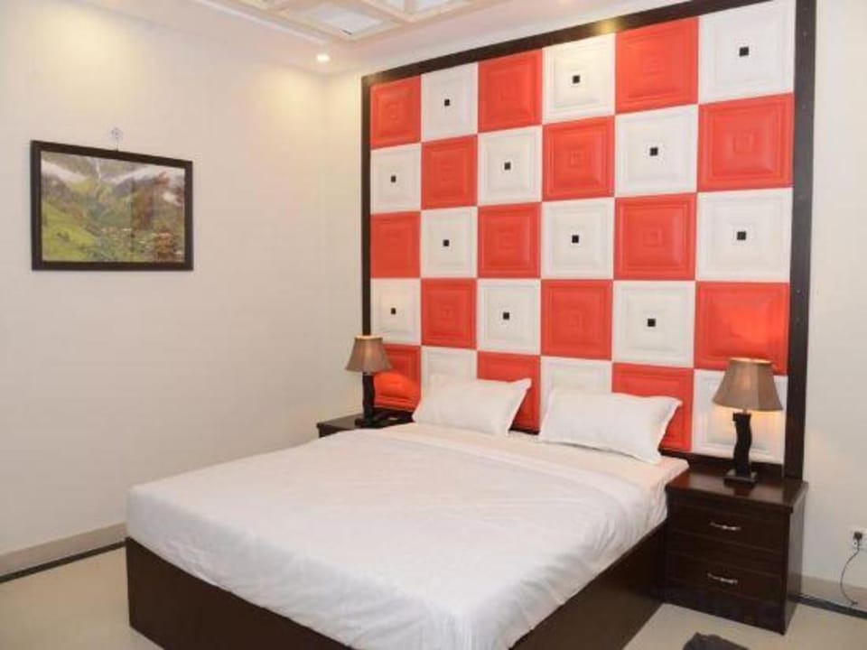Gulberg Continental Hotel Hotel in Lahore