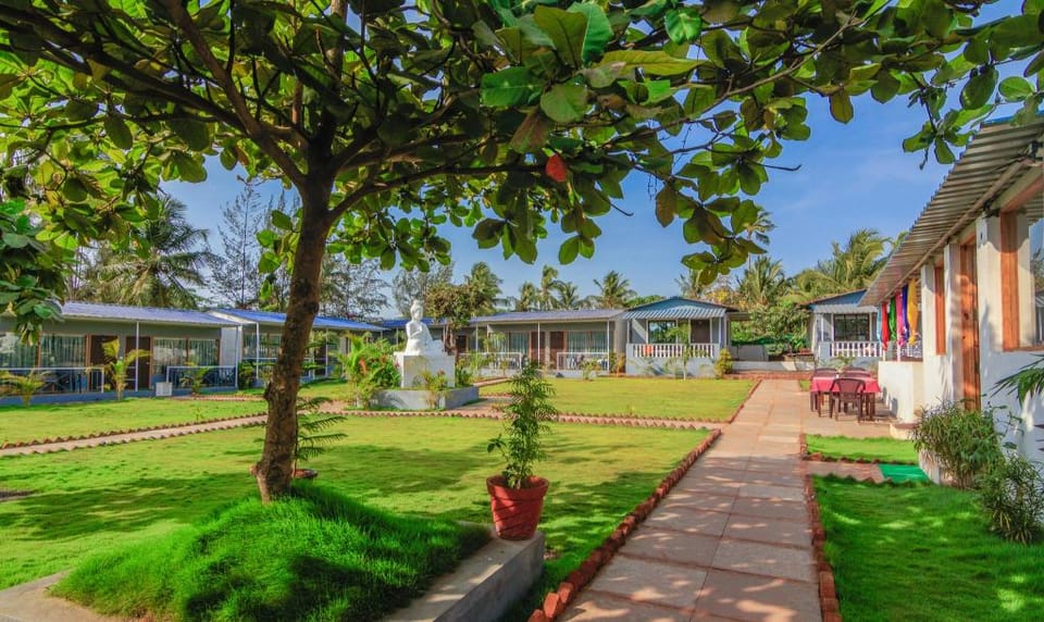 Treebo Lands End Beach Resort - 100M From Beach Hotel in Goa, India
