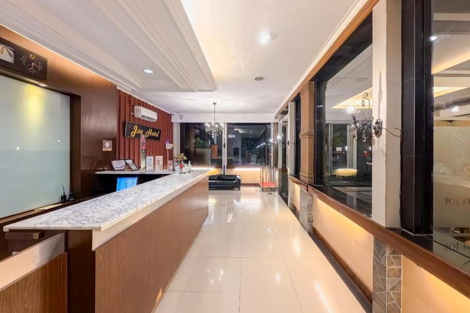 RedDoorz Plus near Soekarno Hatta Airport 2 Hotel in Jakarta