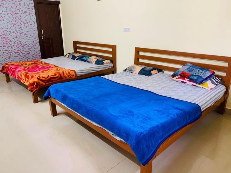 Hasiru Comforts Hotel in Chikmagalur