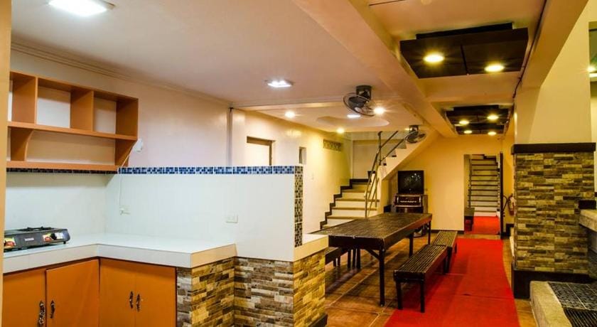 Dreamwave Resort Laguna Hotel in Calamba