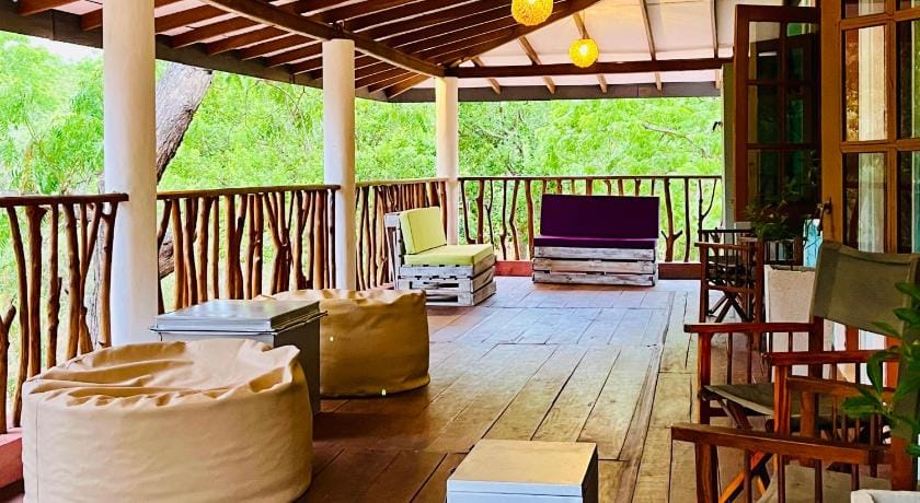 Funky Leopard Safari Lodge Bordering Yala National Park Hostel in Southern Province
