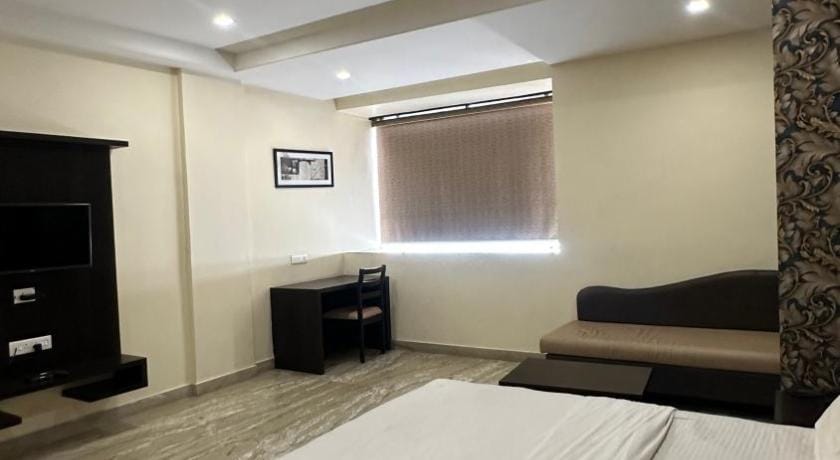 Utsav Hotel And Resorts Hotel in Maharashtra