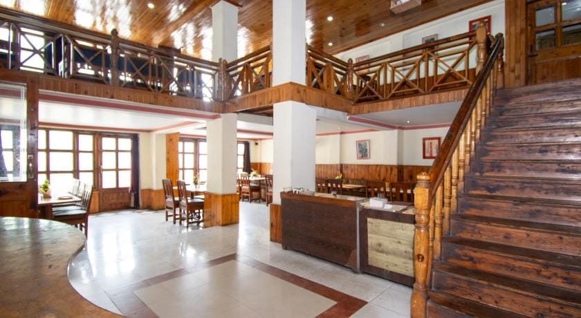 Himalayan Hamlet Valley View Kullu Hotel in Himachal Pradesh