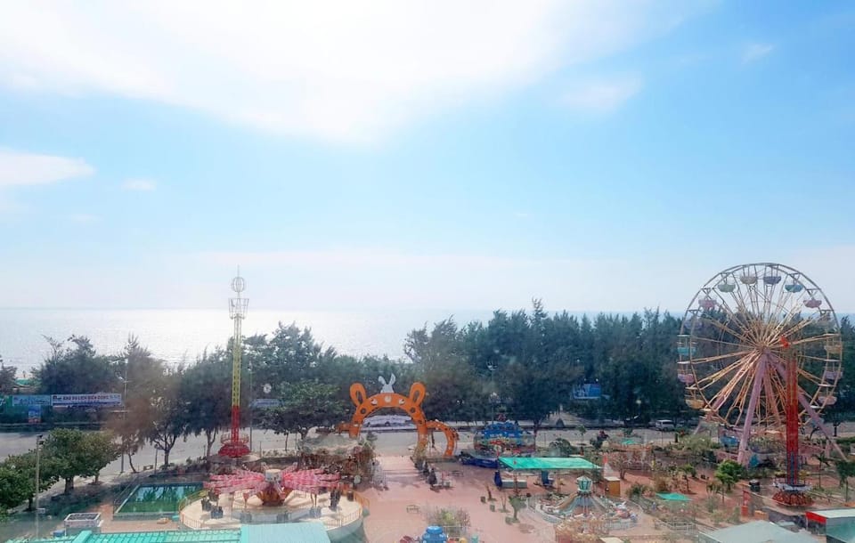 SPACIOUS BEACH-FRONT SUITE 3BR Apartment in Vung Tau