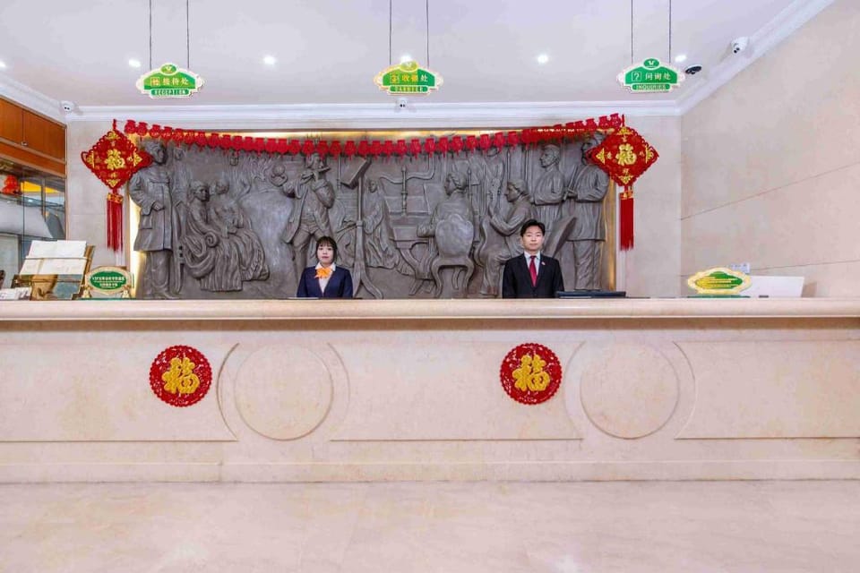 Vienna Hotel Shenzhen Bantian Huawei Tian'an Yungu Hotel in Shenzhen