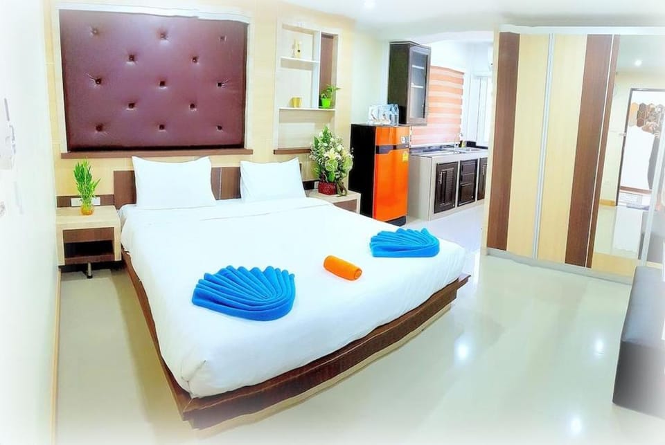Walking Street Residence - Boutique Suites near Pattaya Beach Hotel in Pattaya City