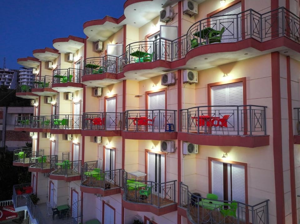 Unico ApartHotel Apartment in Sarandë