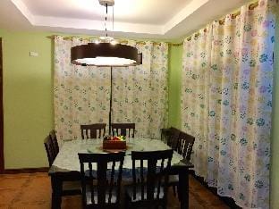 Crosswinds Resort Suites Quadrille Home Vacation rental in Tagaytay