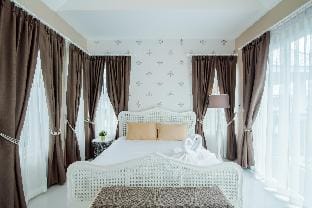 Wan Arun Houses Villa in Hua Hin District