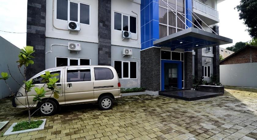 RedDoorz near Museum Keraton Surakarta Bed and Breakfast in Special Region of Yogyakarta