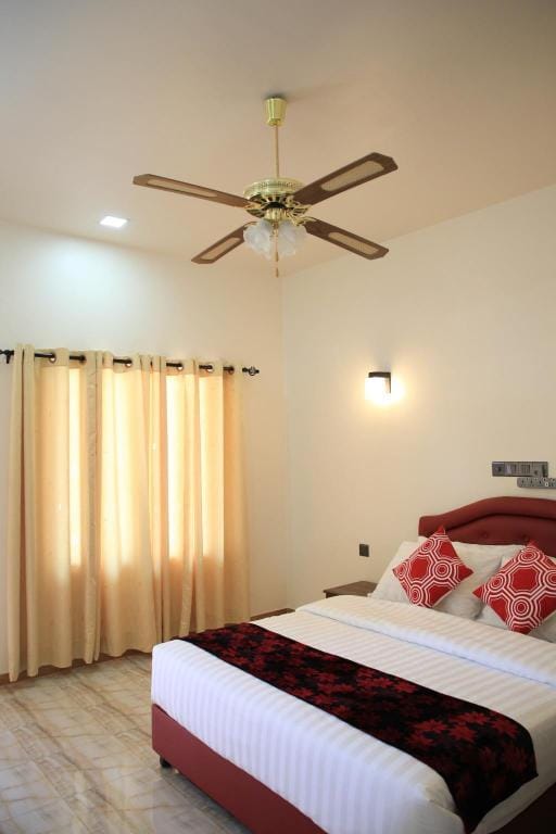 Evila Inn Thoddoo Bed and Breakfast in Maldives
