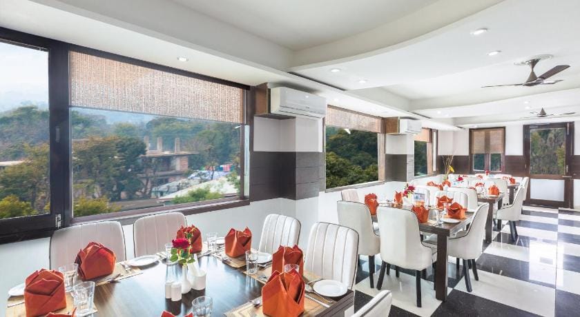 D'Polo Club And Spa Resort - Dharamshala Hotel in Punjab, India