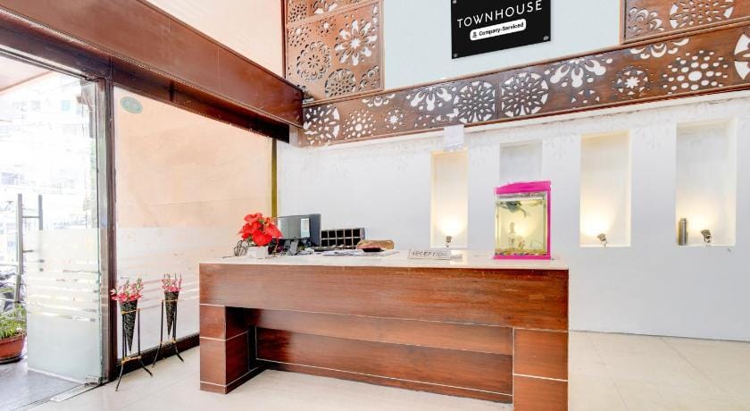 Super Townhouse Narayanaguda Metro Station Formerly Hotel Anshu Grand Hotel in Hyderabad