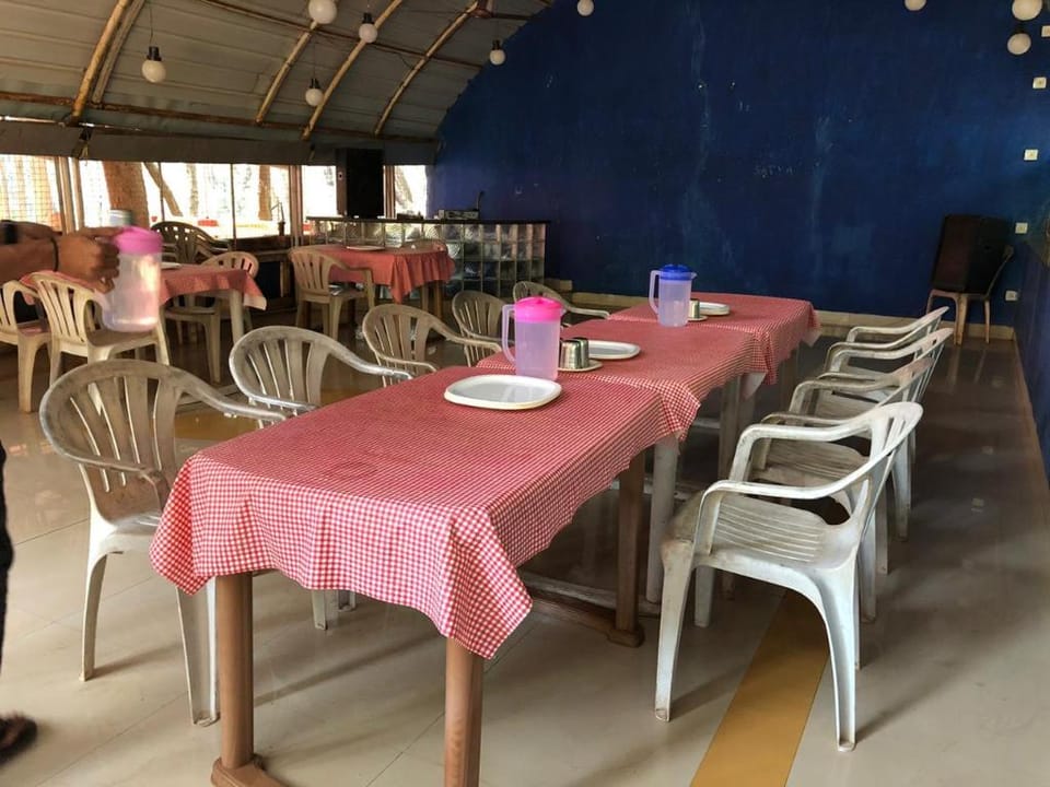 The Wayside Inn Hotel in Maharashtra