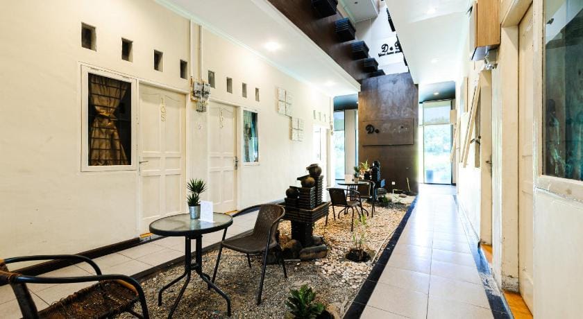 RedDoorz Plus near Universitas Sumatera Utara Bed and Breakfast in Indonesia