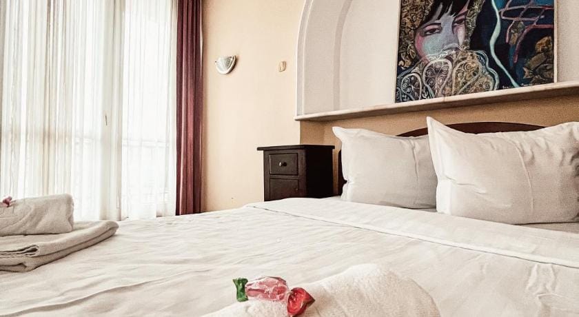 Curtea Bavareza Hotel in Romania