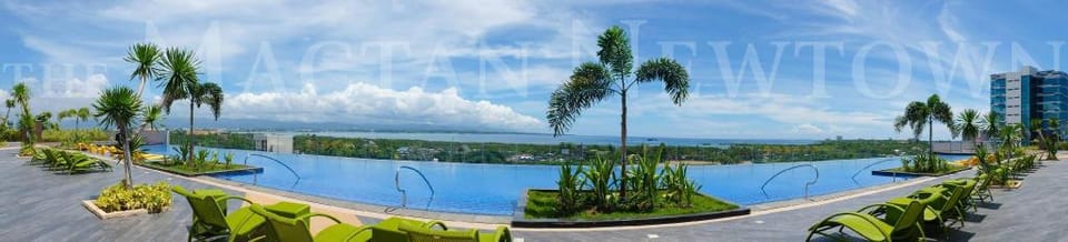 Mactan Newtown Spacious Condo w/ Pool near Airport Apartment in Lapu-Lapu City