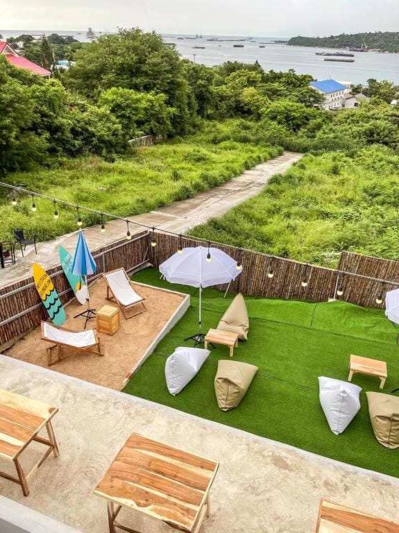 Neutron Bungalow Vacation rental in Chon Buri Changwat