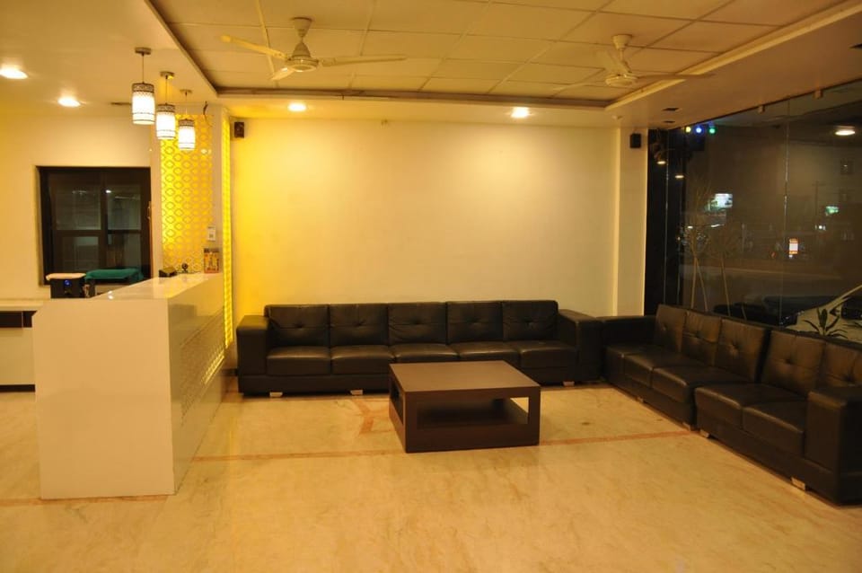 Hotel Sai Gangotri Shirdi Hotel in Maharashtra